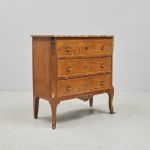 1392 5523 CHEST OF DRAWERS